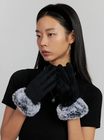 textured-velvet-gloves-in528