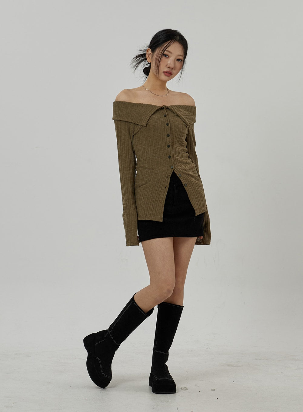 Slim Fit Button Off-Shoulder Knit Top CD19