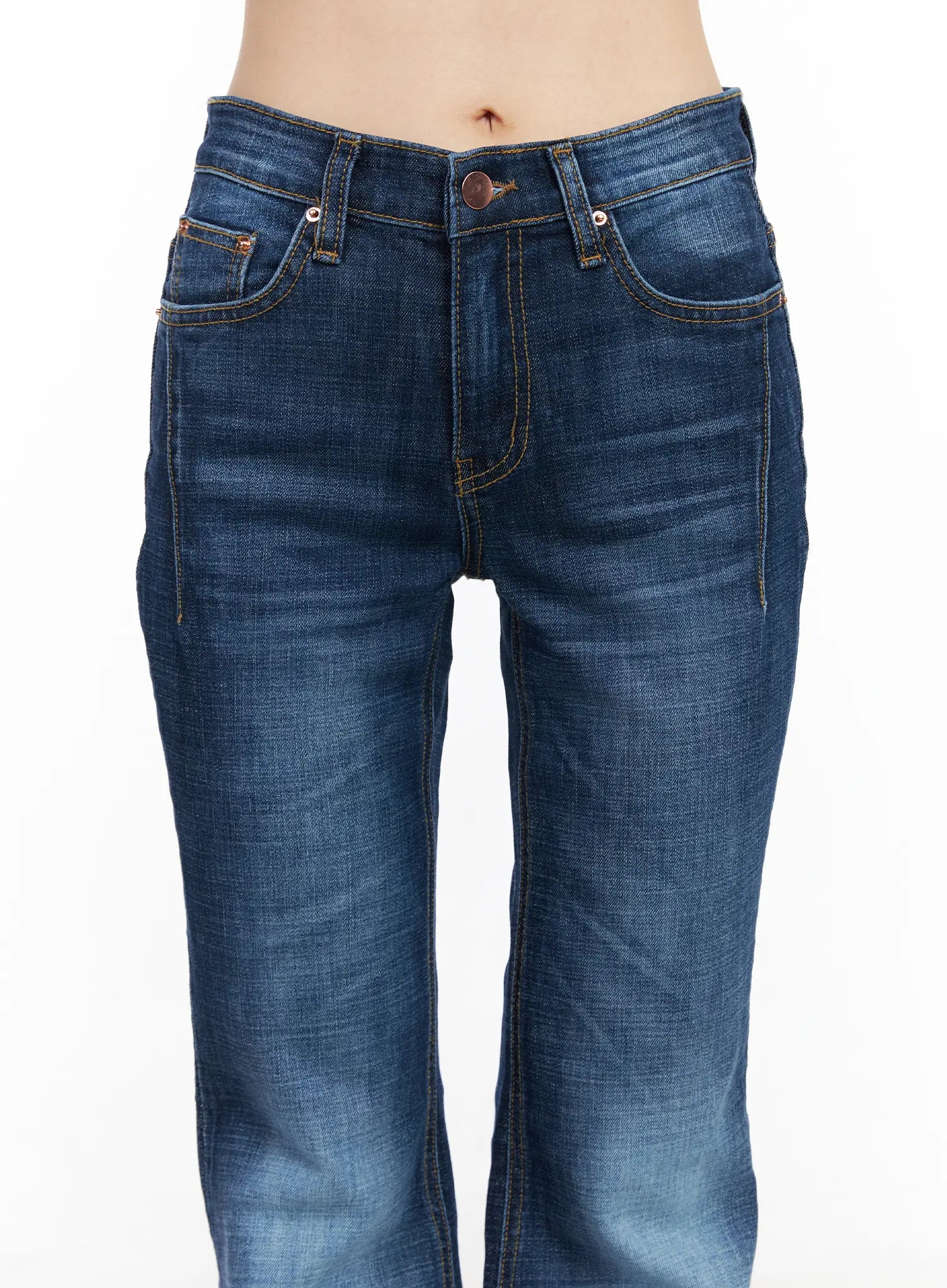 xandra-washed-bootcut-jeans-cm518