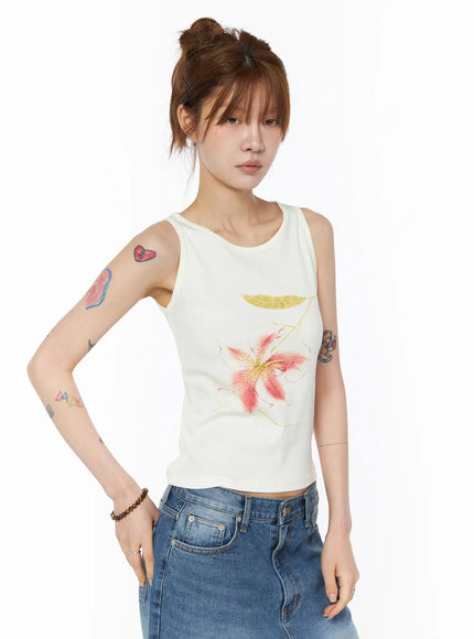 floral-print-sleeveless-top-cy527 / Light beige
