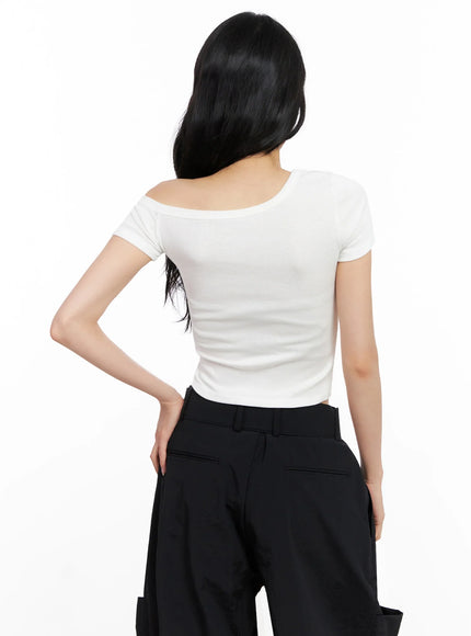 casual-off-shoulder-top-ig508