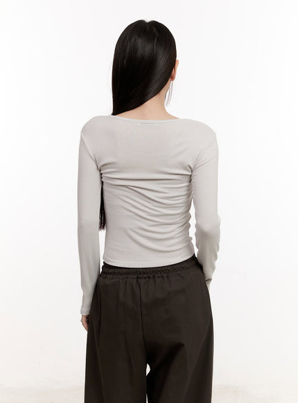 slim-fit-graphic-crop-top-cm507