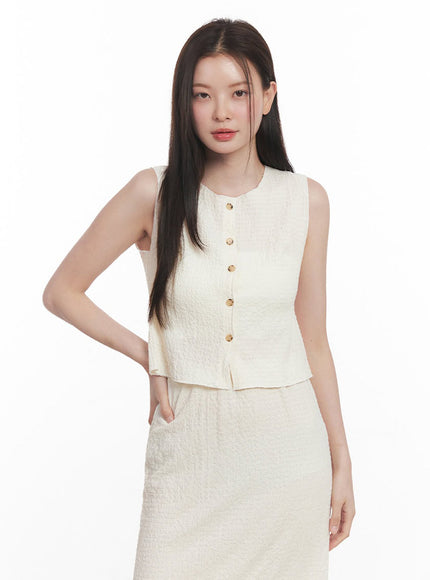 classy-buttoned-sleeveless-top-iy509