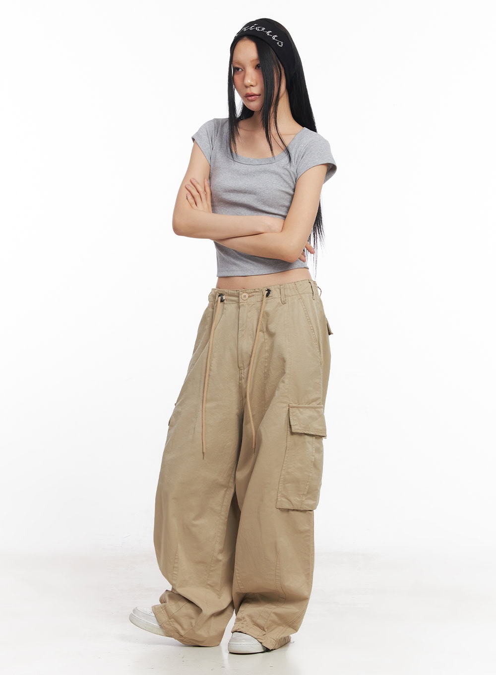 essential-u-neck-crop-top-cy528