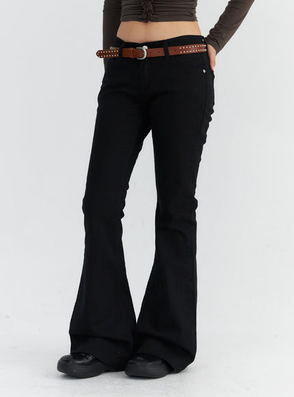 low-rise-bootcut-jeans-co313