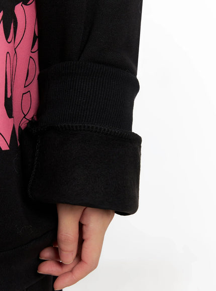 bold-graphic-oversized-hoodie-in503