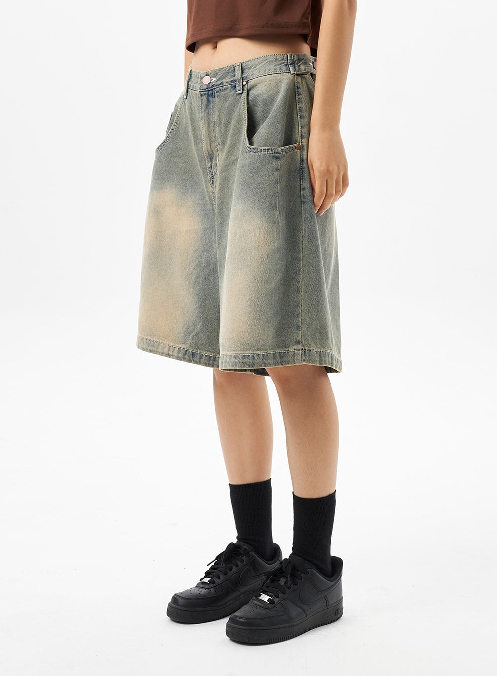 low-rise-denim-bermuda-pants-cu316