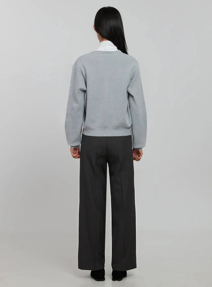 classic-v-neck-cardigan-ij508