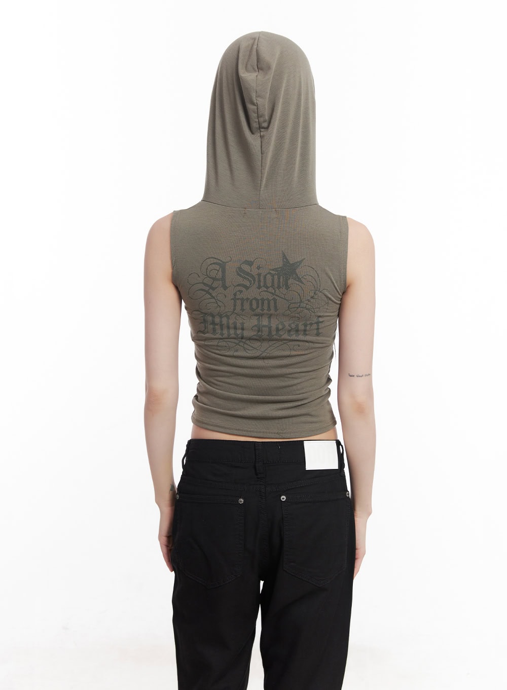 quarter-zip-sleeveless-hoodie-cu505