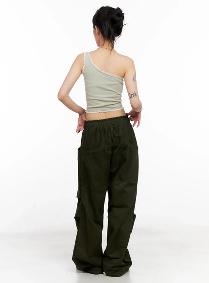 asymmetric-lace-trim-ribbed-top-cl525