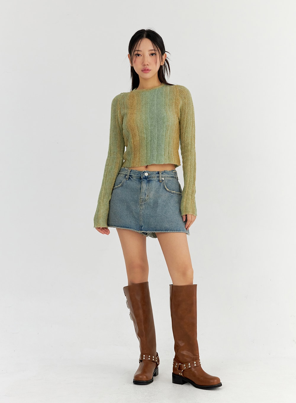 round-neck-gradient-color-crop-sweater-co327