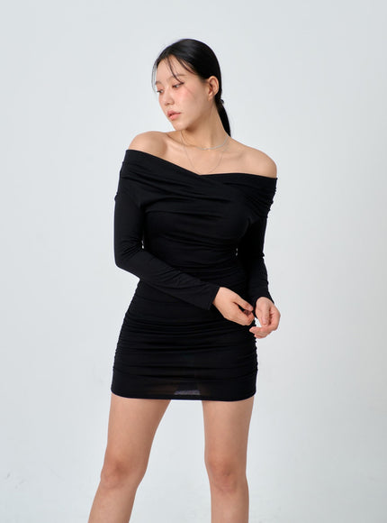 Off-Shoulder Mini Dress IJ331