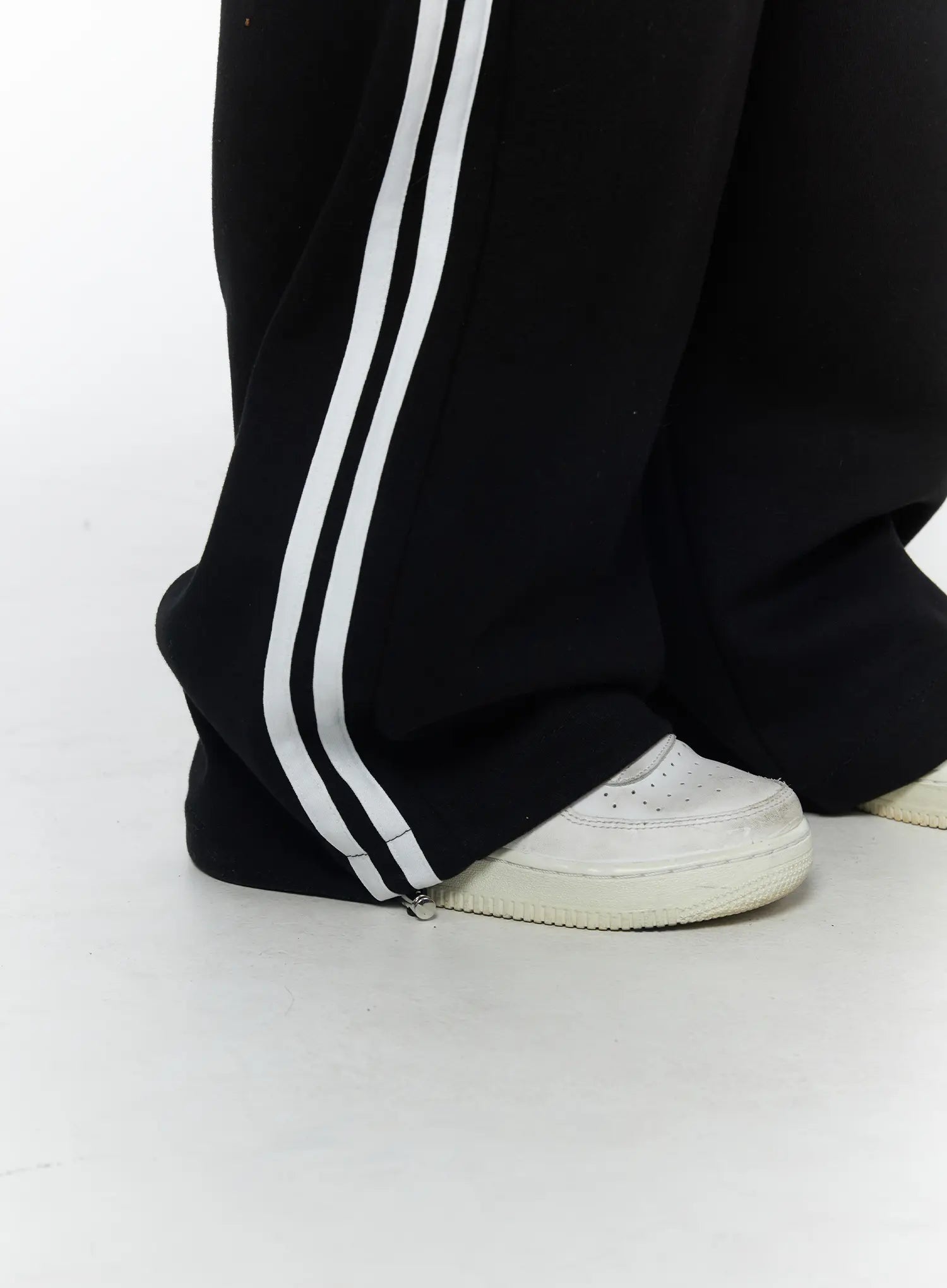 striped-wide-leg-sweatpants-ca527