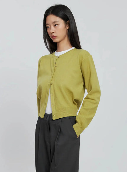 casual-button-up-cardigan-in507 / Light green
