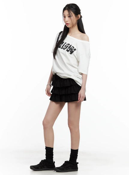 graphic-off-shoulder-oversized-tee-cl501