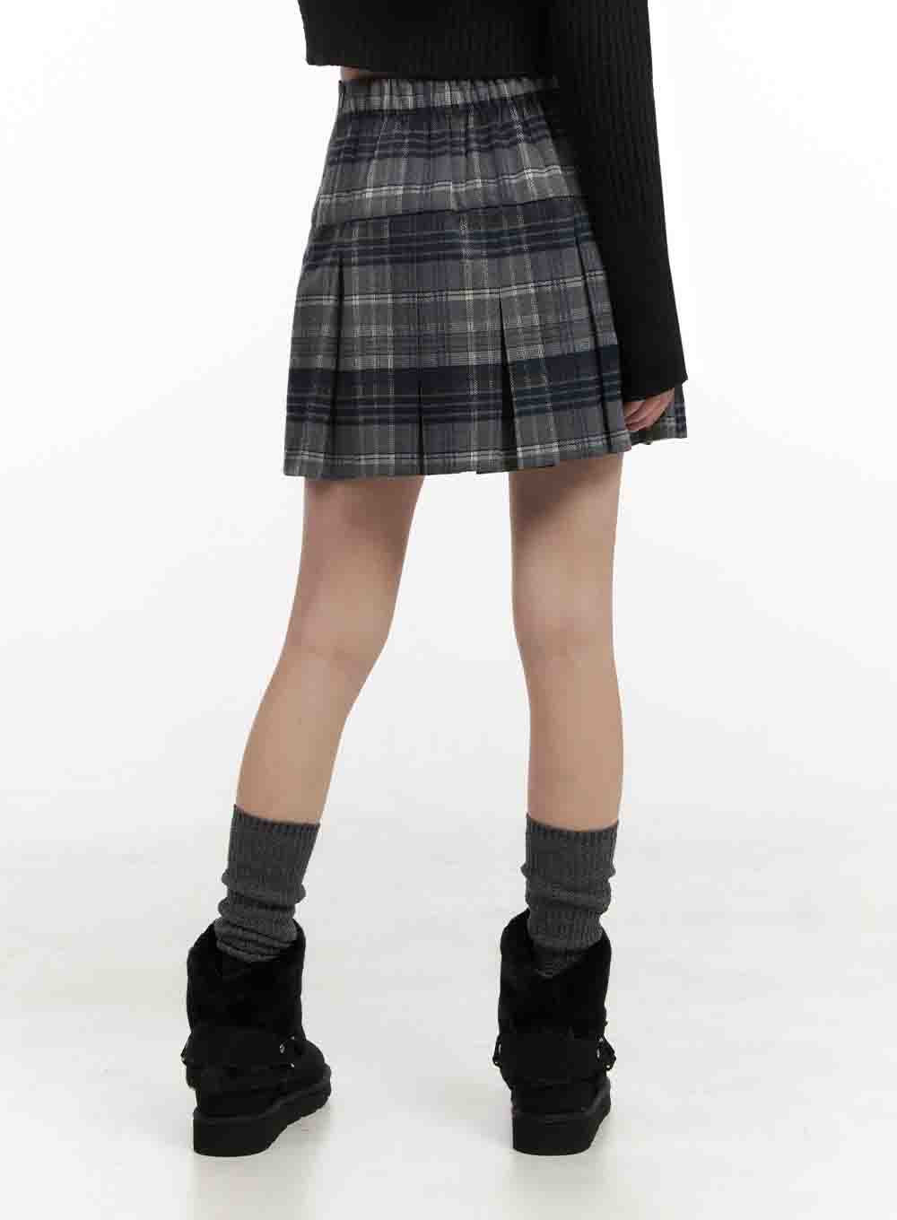 checkered-pleated-mini-skirt-in427