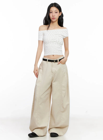 star-print-off-shoulder-crop-top-ig508