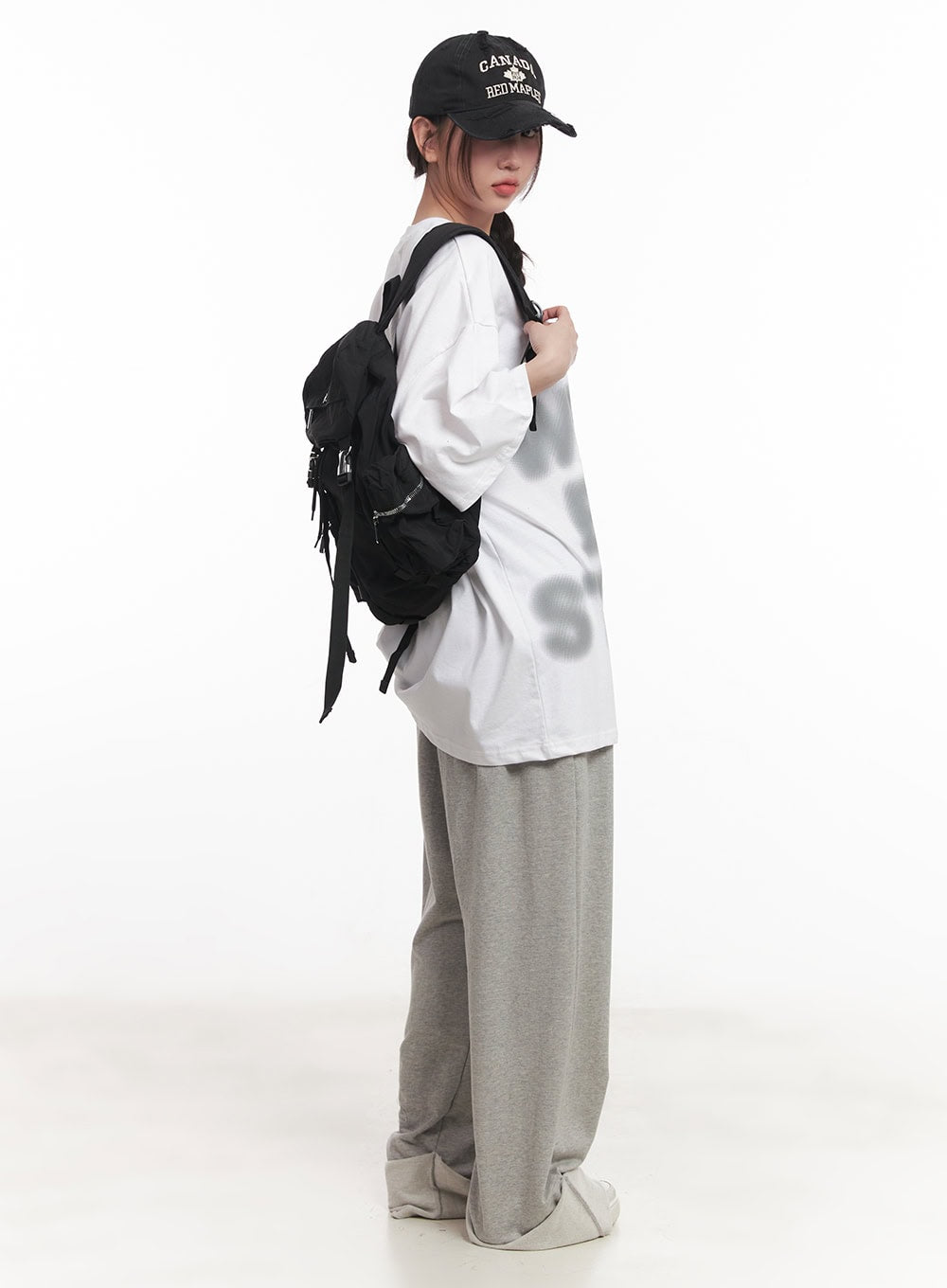 stud-roll-up-wide-fit-sweatpants-ca529
