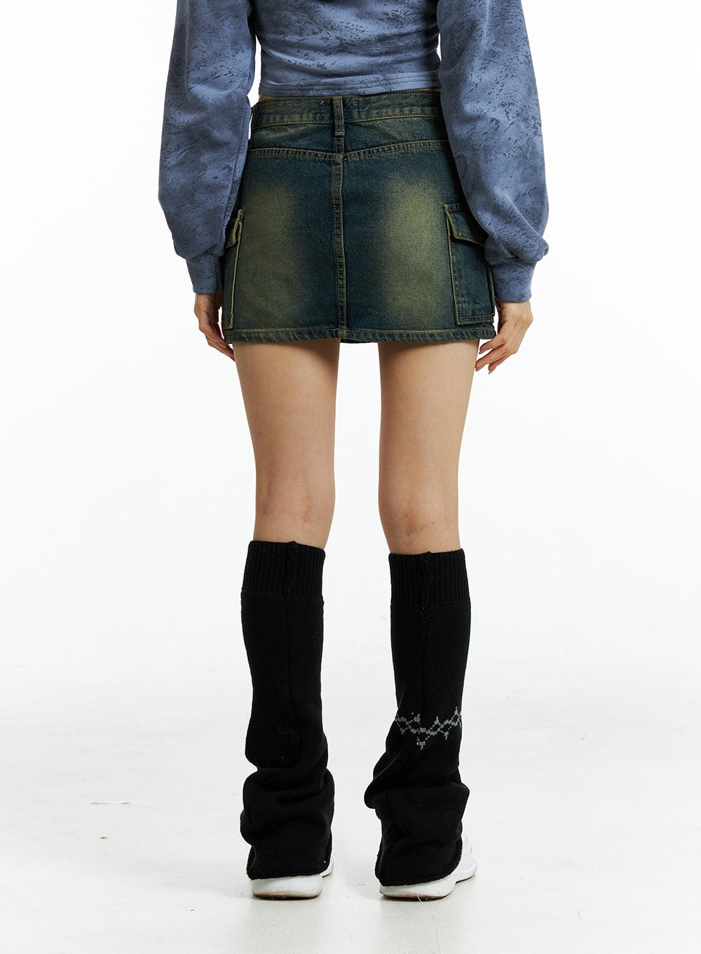 low-rise-cargo-denim-mini-skirt-in322