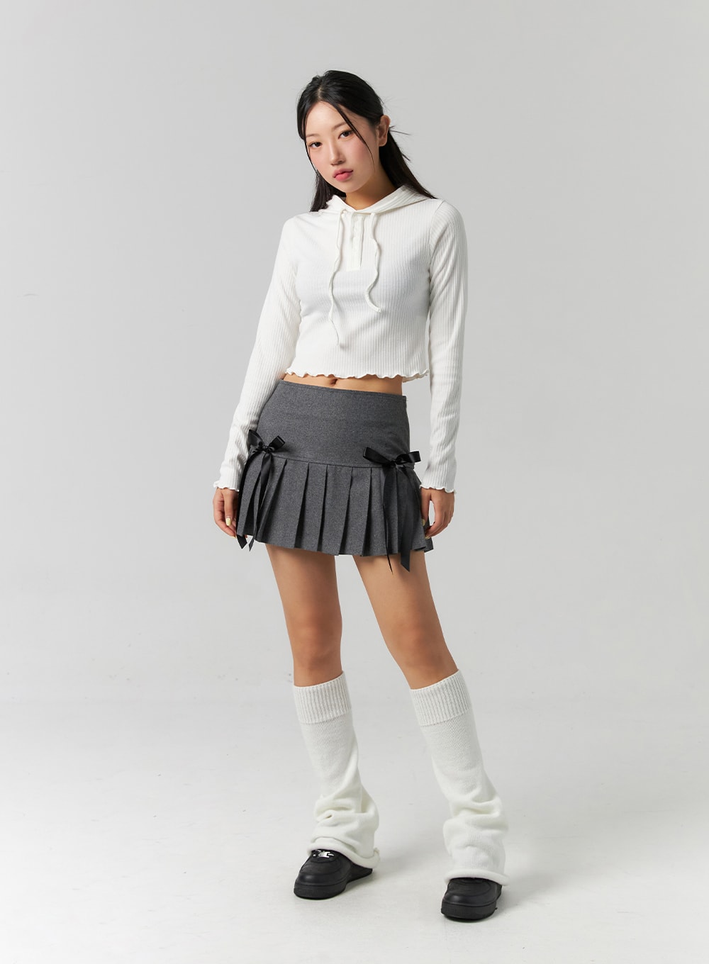 slim-fit-ribbed-crop-hoodie-cs320