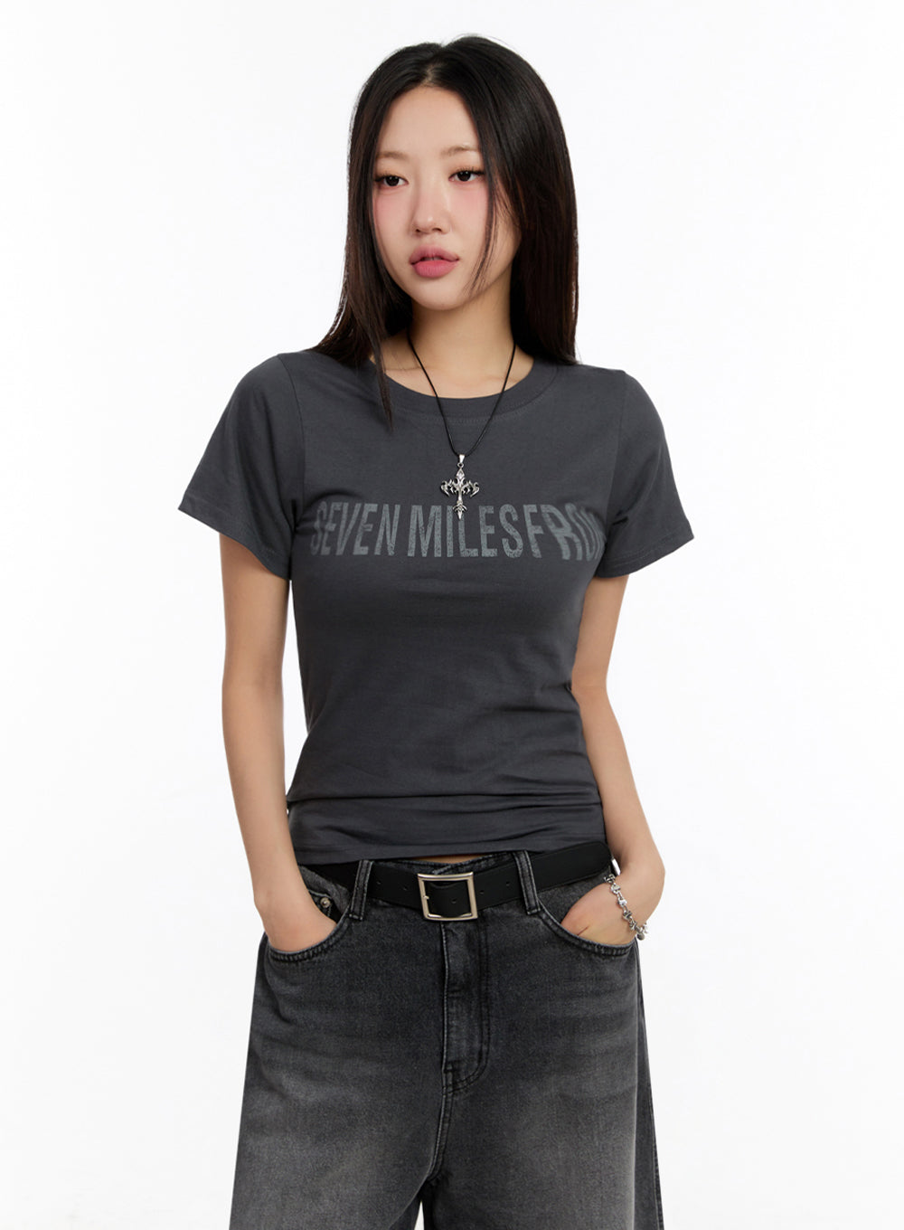 graphic-baby-tee-iu509
