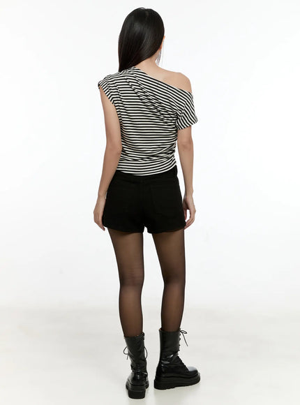 Studded Casual Shorts CG501