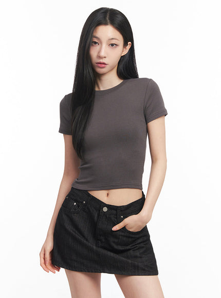 slim-fit-crop-tee-iy516