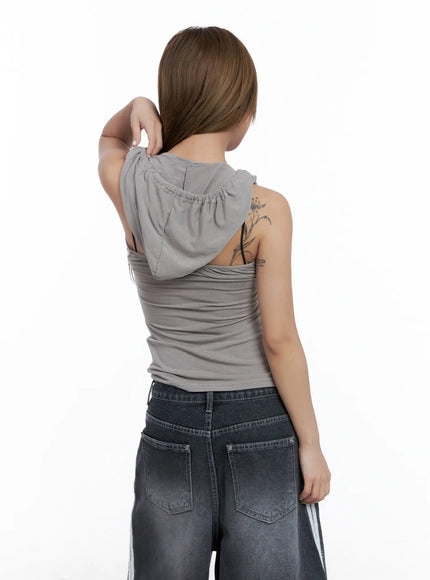 string-hooded-sleeveless-top-cl510