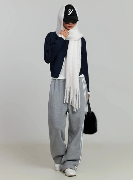 Round Neck Knit Cardigan IJ505