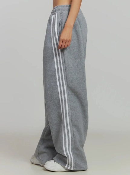 Stripe Sweatpants IJ505