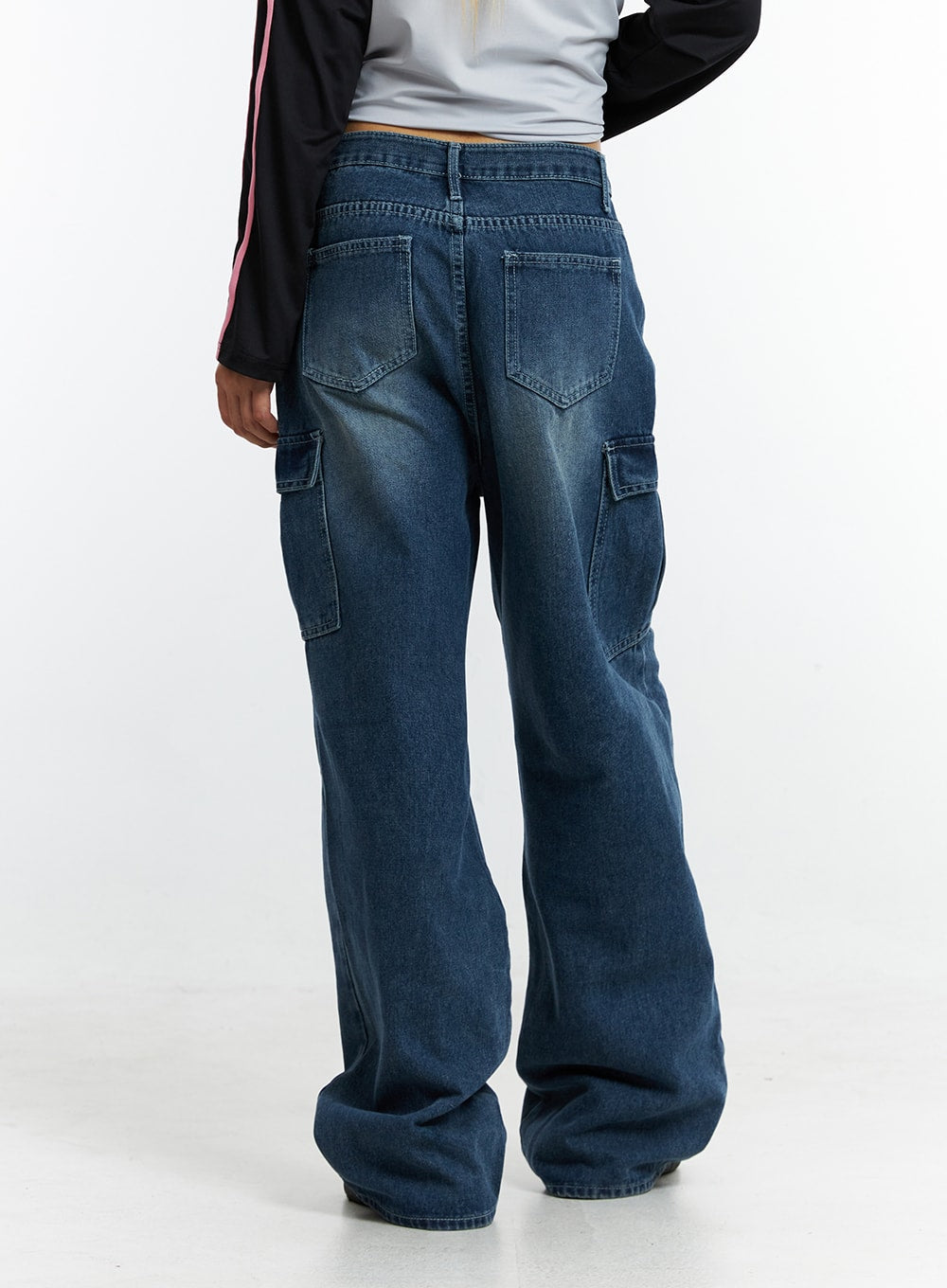 washed-cargo-jeans-in322