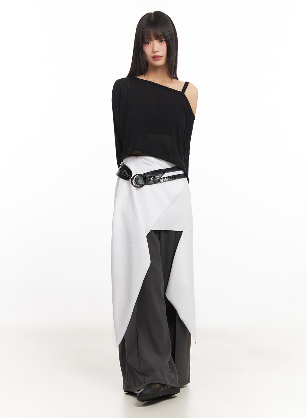 one-shoulder-strap-long-sleeve-crop-top-iy502