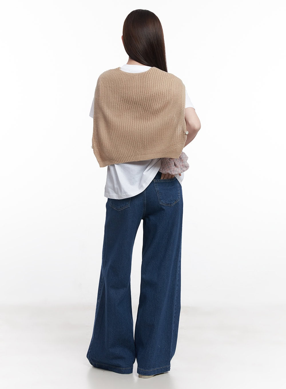 buttoned-knit-crop-vest-top-cy515