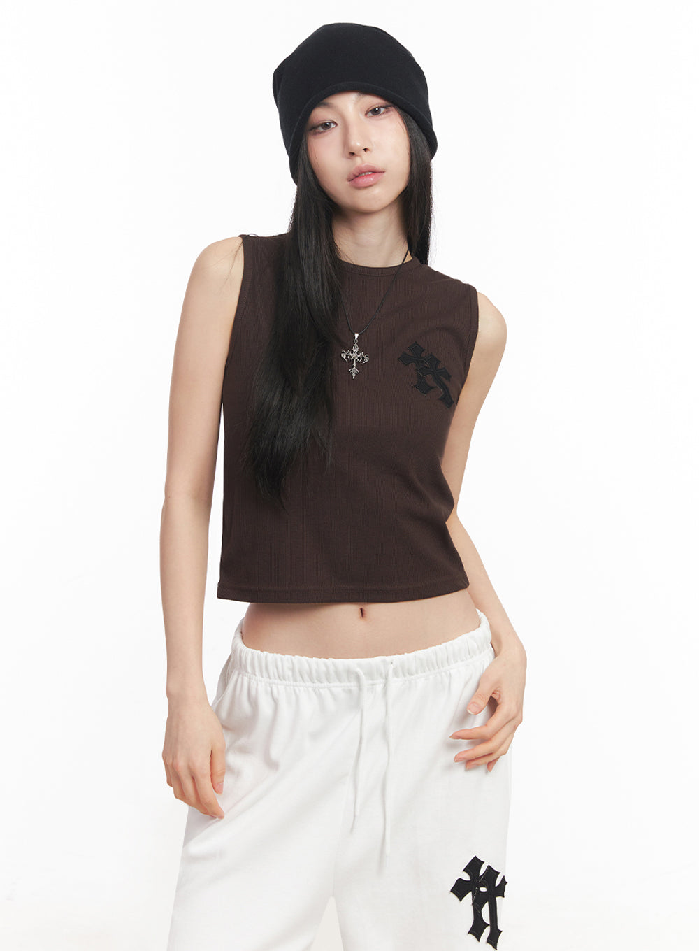 patched-chic-sleeveless-top-iy516