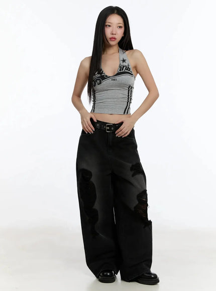 padded-graphic-print-halter-top-im513