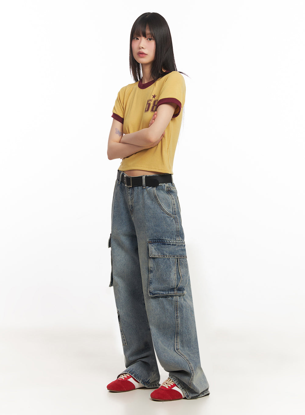 star-number-graphic-crop-top-iy502