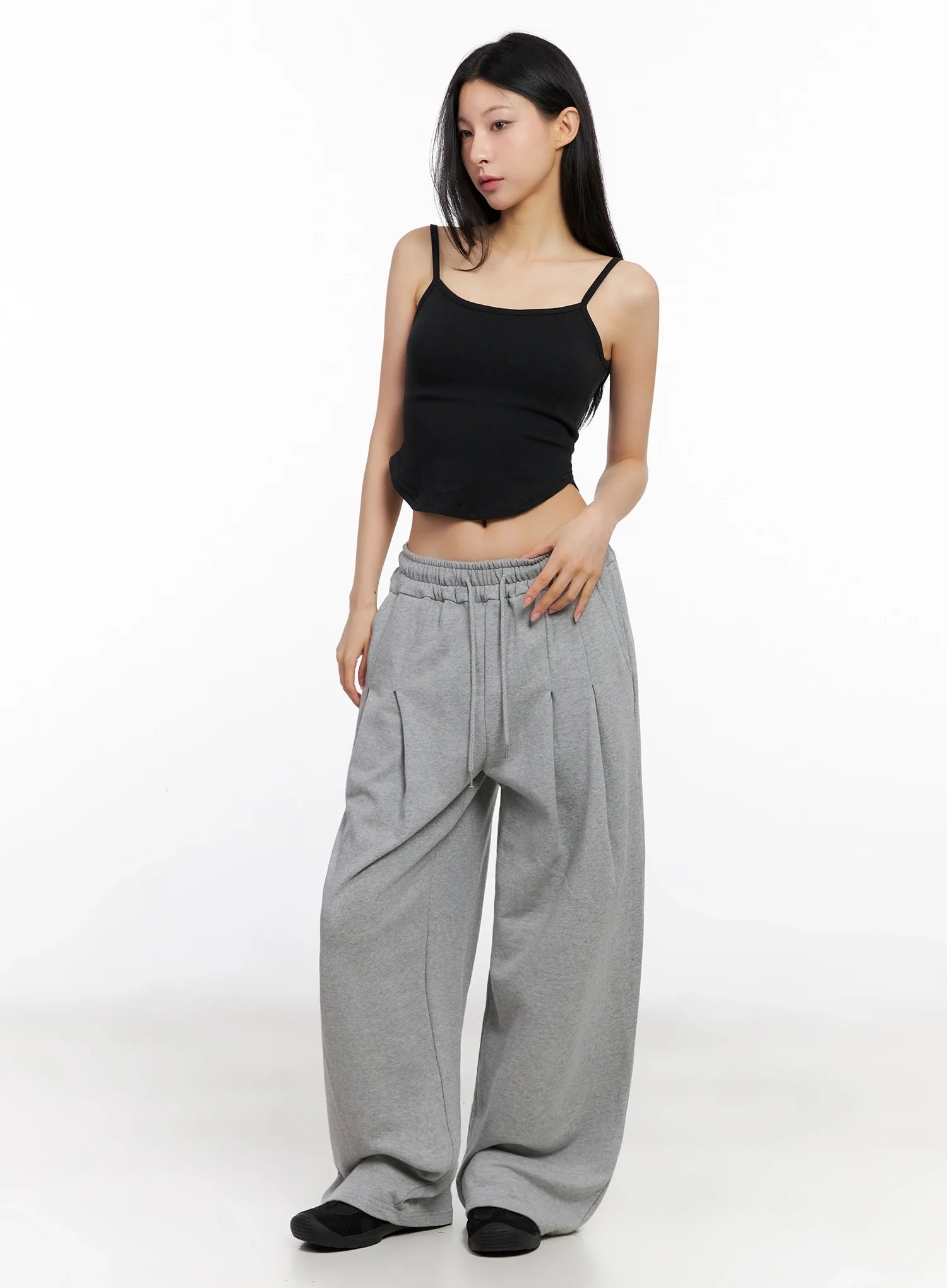relaxed-fit-pintuck-sweatpants-ig508