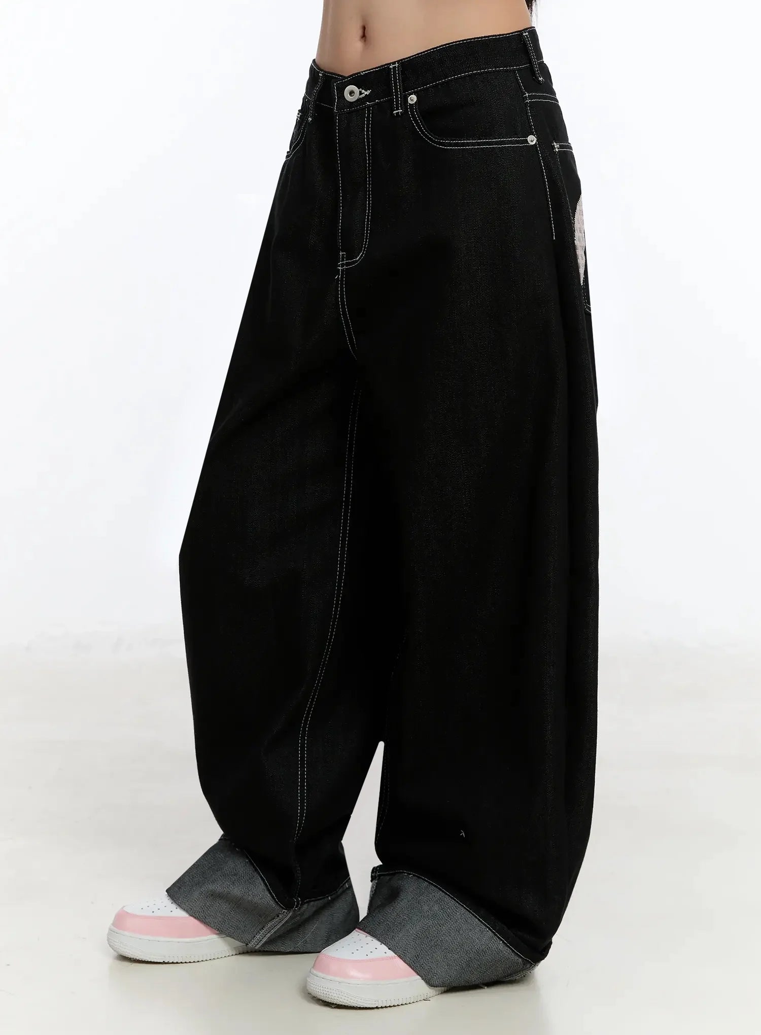 kacey-plaid-stitched-back-pocket-baggy-jeans-im513