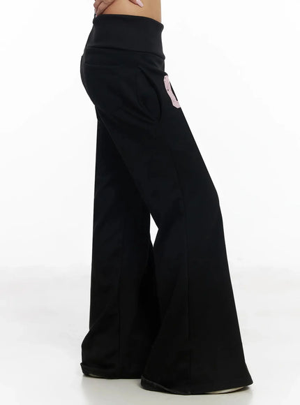 number-graphic-flare-sweatpants-iy504