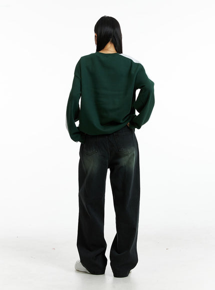 oversized-v-neck-sweatshirt-in322