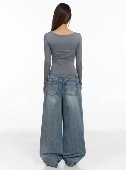 v-neck-shirred-long-sleeve-top-ia527