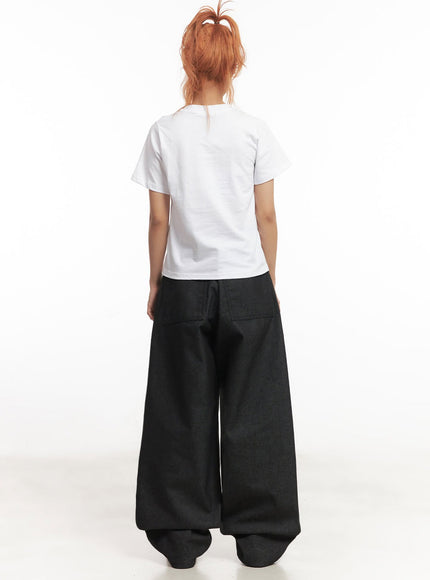 graphic-star-crop-top-ia515