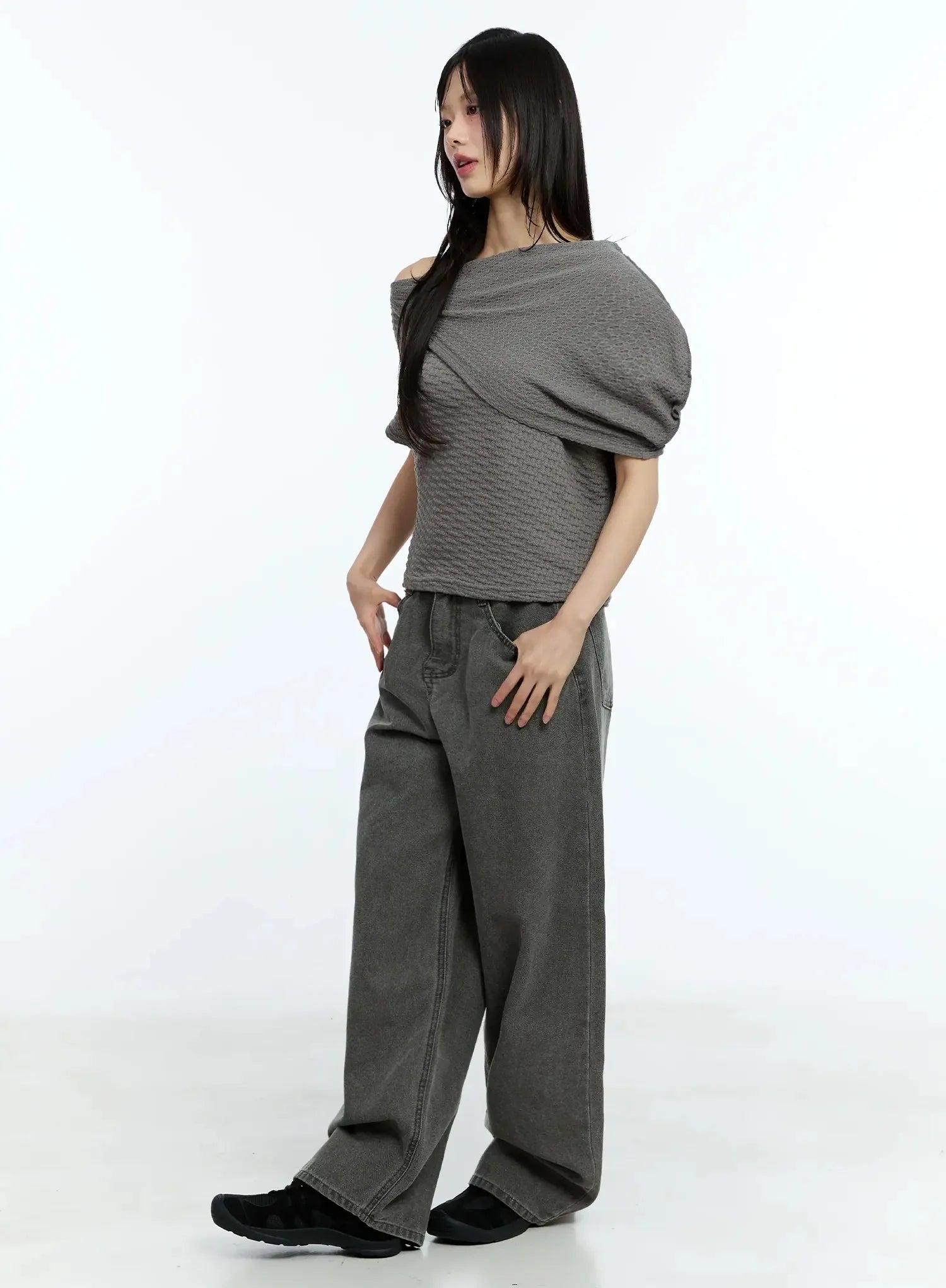 asymmetric-one-shoulder-loose-fit-top-iu525