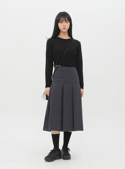 Essential Crew Neck Long Sleeve Top F3