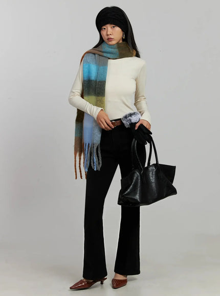 chae-high-rise-bootcut-jeans-ij505