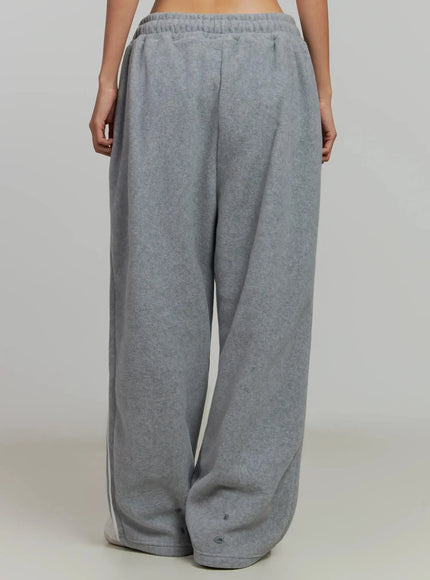 Stripe Sweatpants IJ505