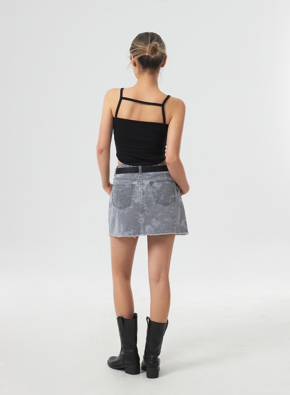 Thin Strap Graphic Top CM329