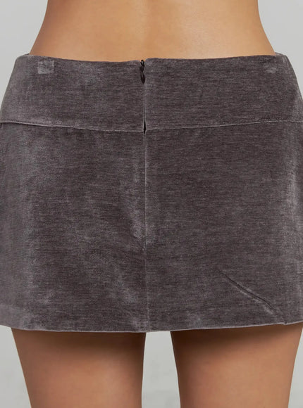 Velvet Low-Rise Mini Skirt IJ502
