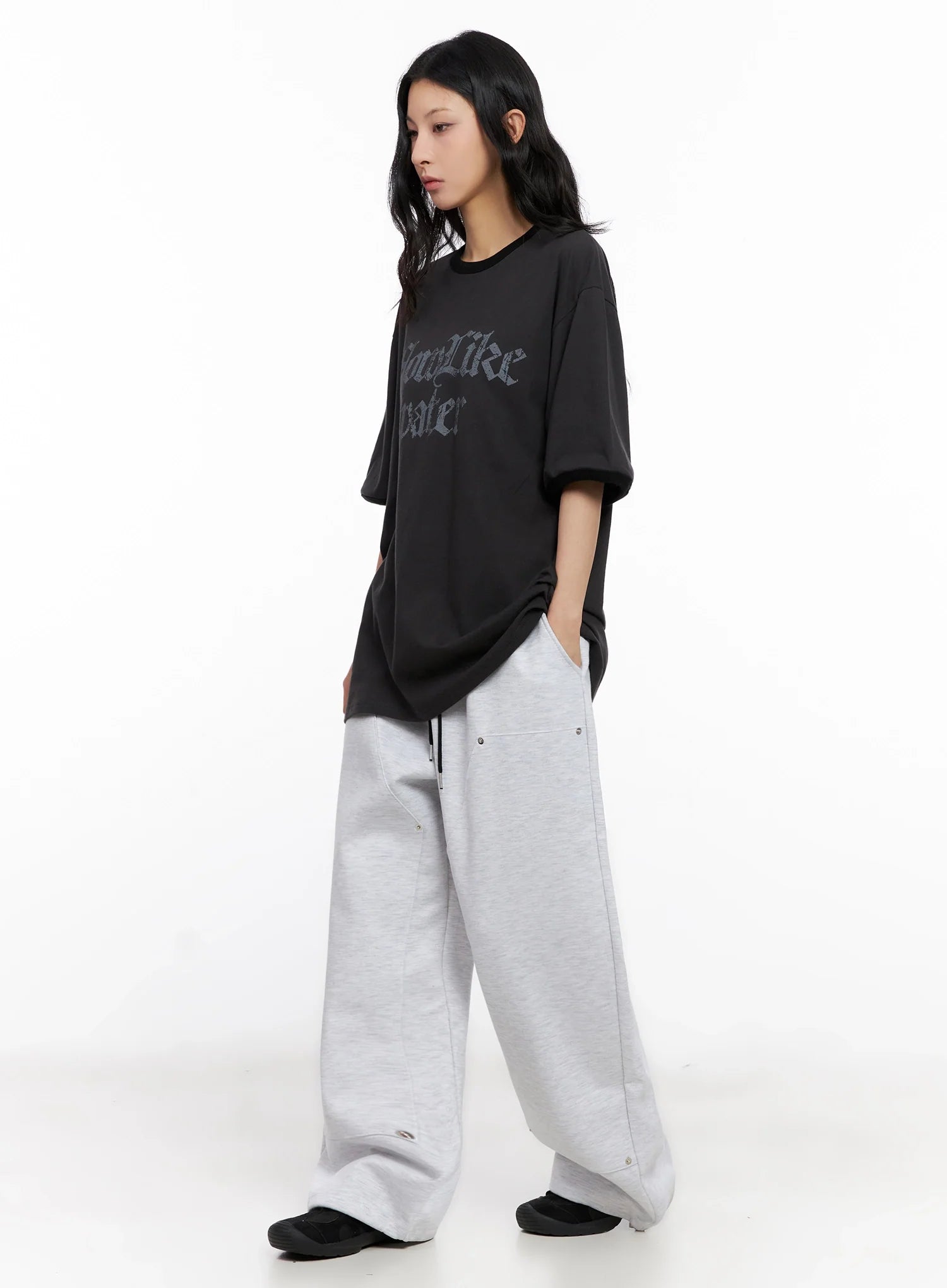wide-leg-stud-accent-sweatpants-ig508