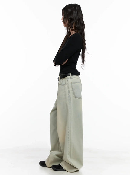 minimalist-black-boat-neck-top-il531